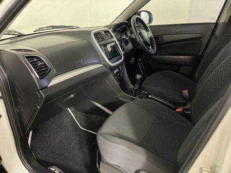 2022-Suzuki-Vitara-Brezza-15-GL_8