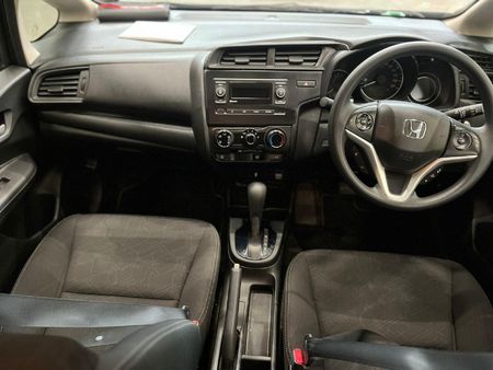 2019-Honda-Jazz-15-Elegance-Auto_9
