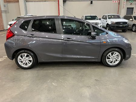 2019-Honda-Jazz-15-Elegance-Auto_1