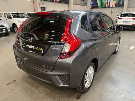 2019-Honda-Jazz-15-Elegance-Auto_2