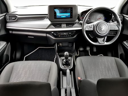 2025-Suzuki-Swift-12-GL_9