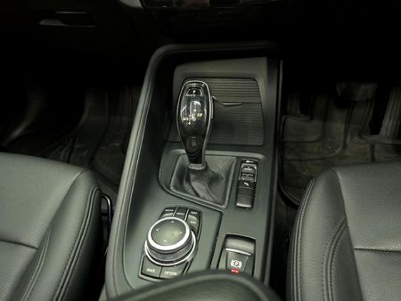 2019-BMW-X1-sDrive18i-Auto_10