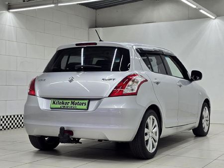 2017-Suzuki-Swift-14-GLS_5