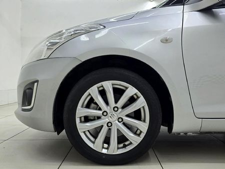 2017-Suzuki-Swift-14-GLS_6