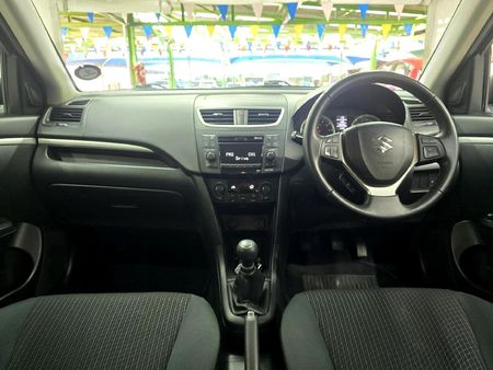 2017-Suzuki-Swift-14-GLS_7