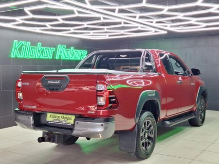 2025-Toyota-Hilux-28-GD-6-Raised-Body-Legend-4x4-Auto-Extended-Cab_5