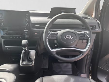 2026-Hyundai-Staria-22d-Executive-Auto_13