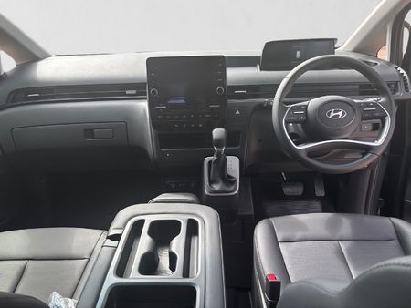 2026-Hyundai-Staria-22d-Executive-Auto_17
