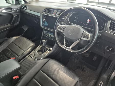 2022-Volkswagen-Tiguan-Allspace-14-TSI-Life-DSG-Auto_2