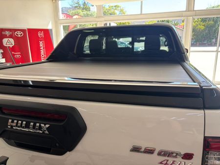 2025-Toyota-Hilux-28-GD-6-RB-Legend-RS-Auto-Double-Cab-mHev_5