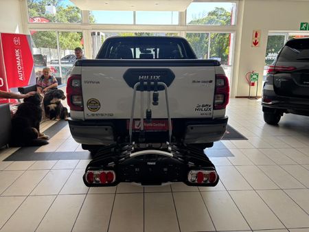 2025-Toyota-Hilux-28-GD-6-RB-Legend-RS-Auto-Double-Cab-mHev_6