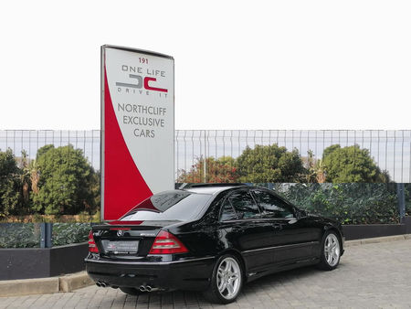 2006-Mercedes-AMG-C-Class-C55-AMG_2