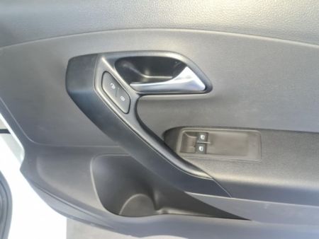 2026-Volkswagen-Polo-Vivo-16-Life_3