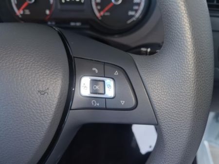 2026-Volkswagen-Polo-Vivo-16-Life_5