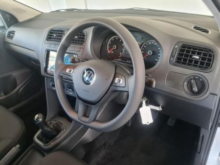 2026-Volkswagen-Polo-Vivo-16-Life_6