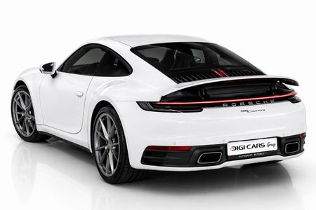 2020-Porsche-911-Carrera_3