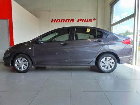2020-Honda-Ballade-15-Trend_3