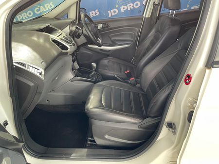 2014-Ford-EcoSport-15-TDCi-Titanium_12