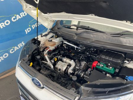 2014-Ford-EcoSport-15-TDCi-Titanium_17