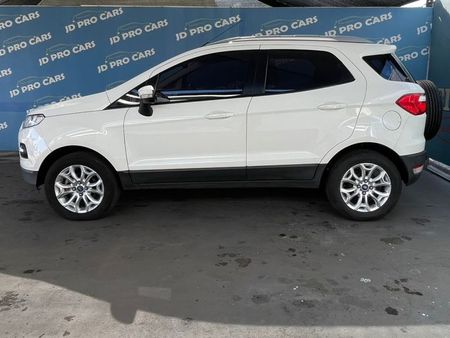 2014-Ford-EcoSport-15-TDCi-Titanium_5