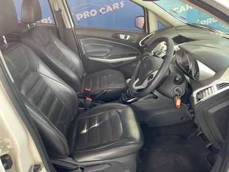 2014-Ford-EcoSport-15-TDCi-Titanium_8