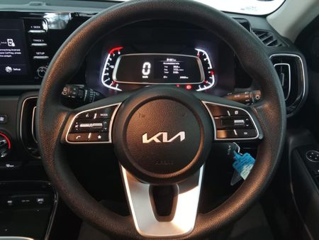 2024-Kia-Sonet-15-LX_13