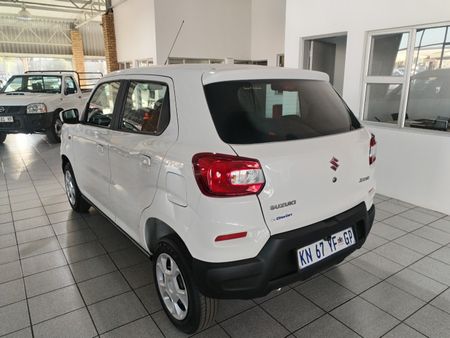 2021-Suzuki-S-Presso-10-GL-Auto_3