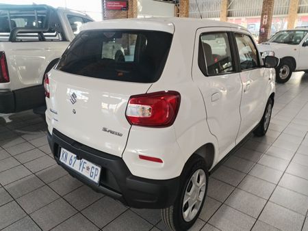 2021-Suzuki-S-Presso-10-GL-Auto_5