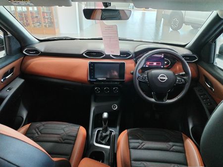 2026-Nissan-Magnite-10T-Acenta-Plus-Auto_8