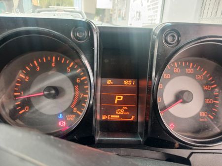 2022-Suzuki-Jimny-15-GL-Auto_9