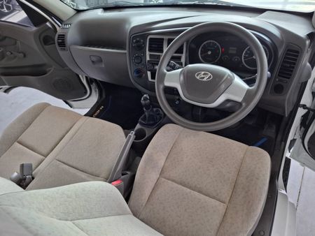 2020-Hyundai-H100-Bakkie-26D-Dropside_13