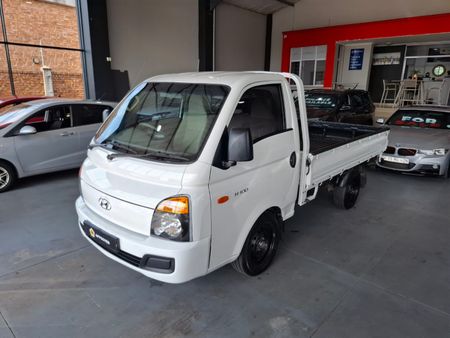 2020-Hyundai-H100-Bakkie-26D-Dropside_2