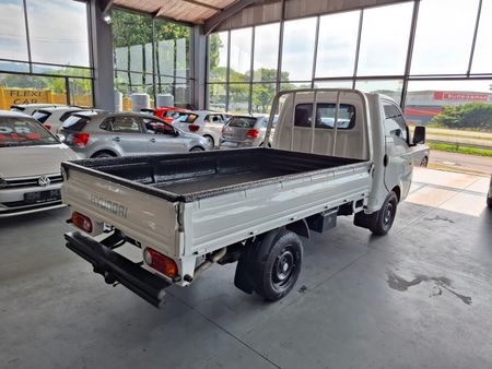 2020-Hyundai-H100-Bakkie-26D-Dropside_6