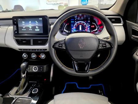 2026-Renault-Kiger-10T-Iconic-CVT-Auto_9