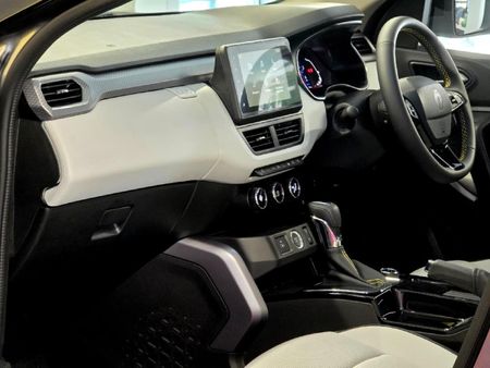 2026-Renault-Kiger-10T-Iconic-CVT-Auto_17