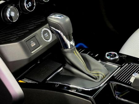2026-Renault-Kiger-10T-Iconic-CVT-Auto_20