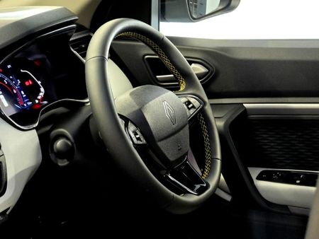 2026-Renault-Kiger-10T-Iconic-CVT-Auto_24