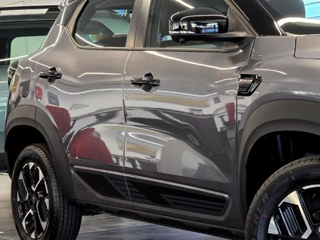 2026-Renault-Kiger-10T-Iconic-CVT-Auto_3