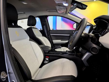 2026-Renault-Kiger-10T-Iconic-CVT-Auto_5