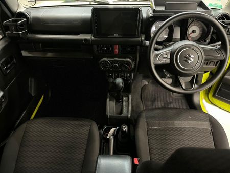 2022-Suzuki-Jimny-15-GL-Auto_9
