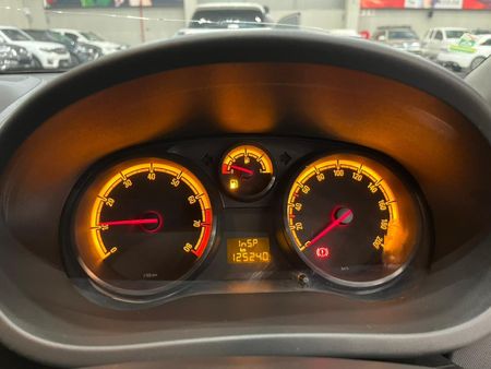 2015-Opel-Corsa-14-Essentia-5-dr_10