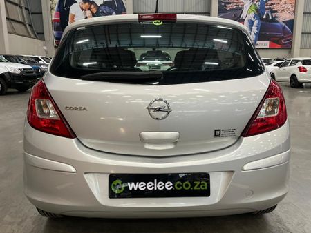 2015-Opel-Corsa-14-Essentia-5-dr_3