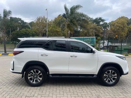 2026-Toyota-Fortuner-28-GD-6-RB-Auto_7