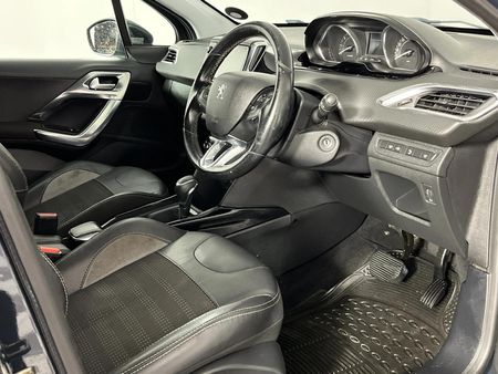 2019-Peugeot-2008-12T-PureTech-Allure-Auto_9