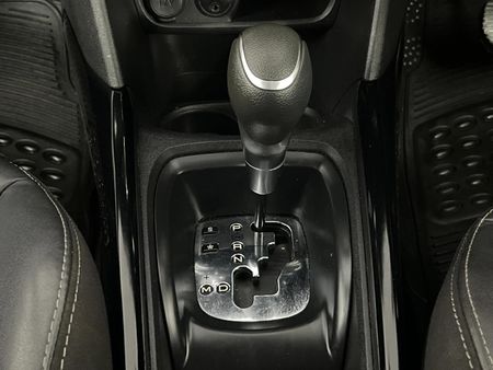 2019-Peugeot-2008-12T-PureTech-Allure-Auto_10