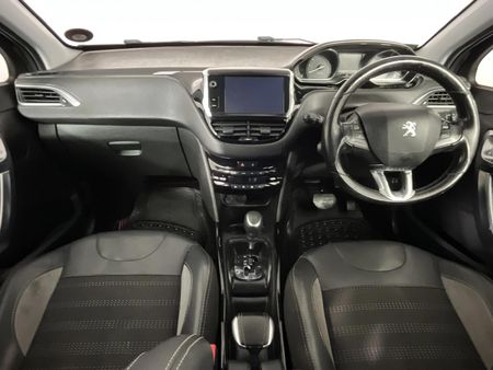 2019-Peugeot-2008-12T-PureTech-Allure-Auto_1