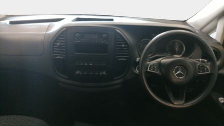 2022-Mercedes-Benz-Vito-116-22-CDI-Tourer-Pro-Auto_12
