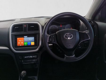 2022-Toyota-Urban-Cruiser-15-Xs_12