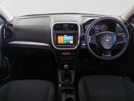 2022-Toyota-Urban-Cruiser-15-Xs_16
