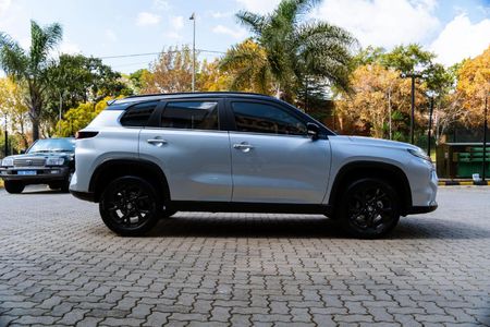 2026-Toyota-Urban-Cruiser-15-XR-Auto_14
